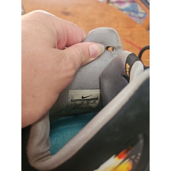 Nike LeBron 11 “Everglades” Size 11 Black And Multi-colored Good Used Condition - Picture 7 of 16